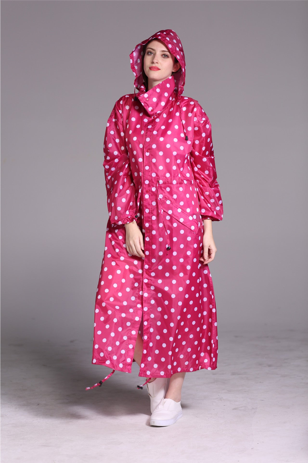 Extended Fashion Lightweight Large Size Sealing Raincoat 17001 Red Dots