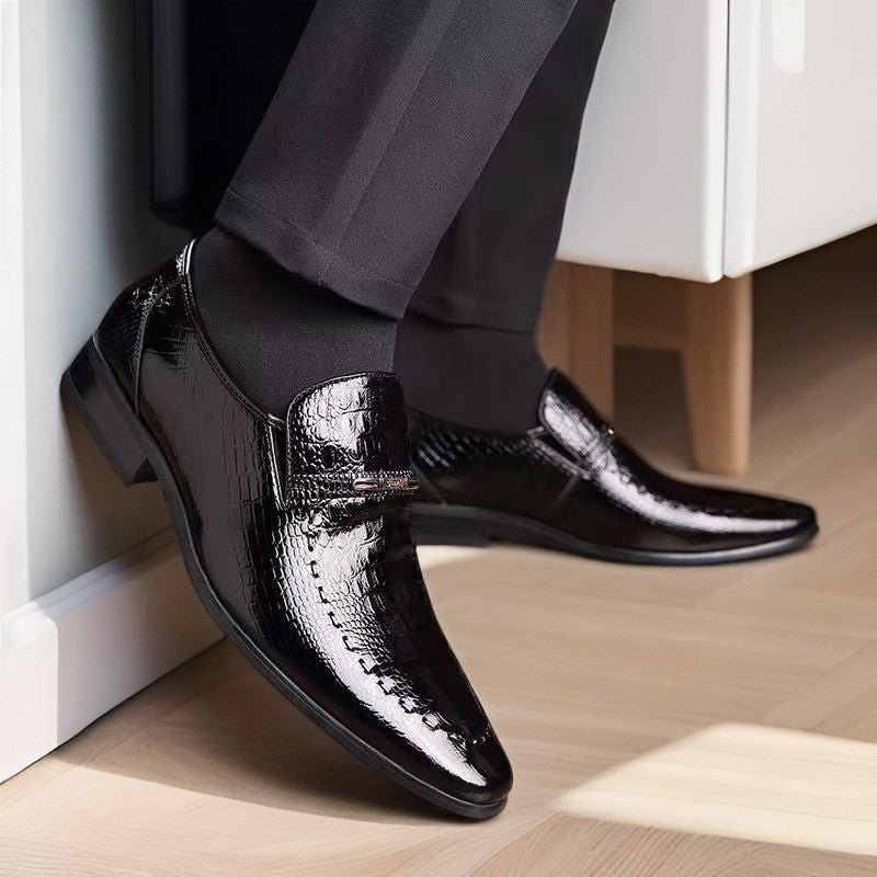 Men's Shoes New Crocodile Pattern Plus Size Patent Leather Black 7708