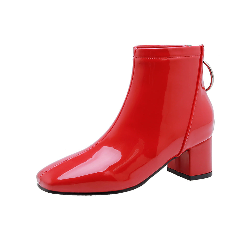 Mid heel lacquered square toe boots Red