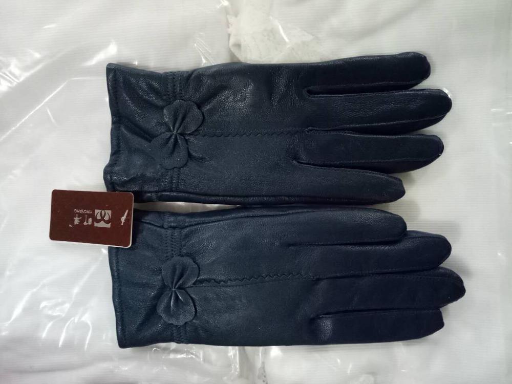 Woman Gloves Blue 2
