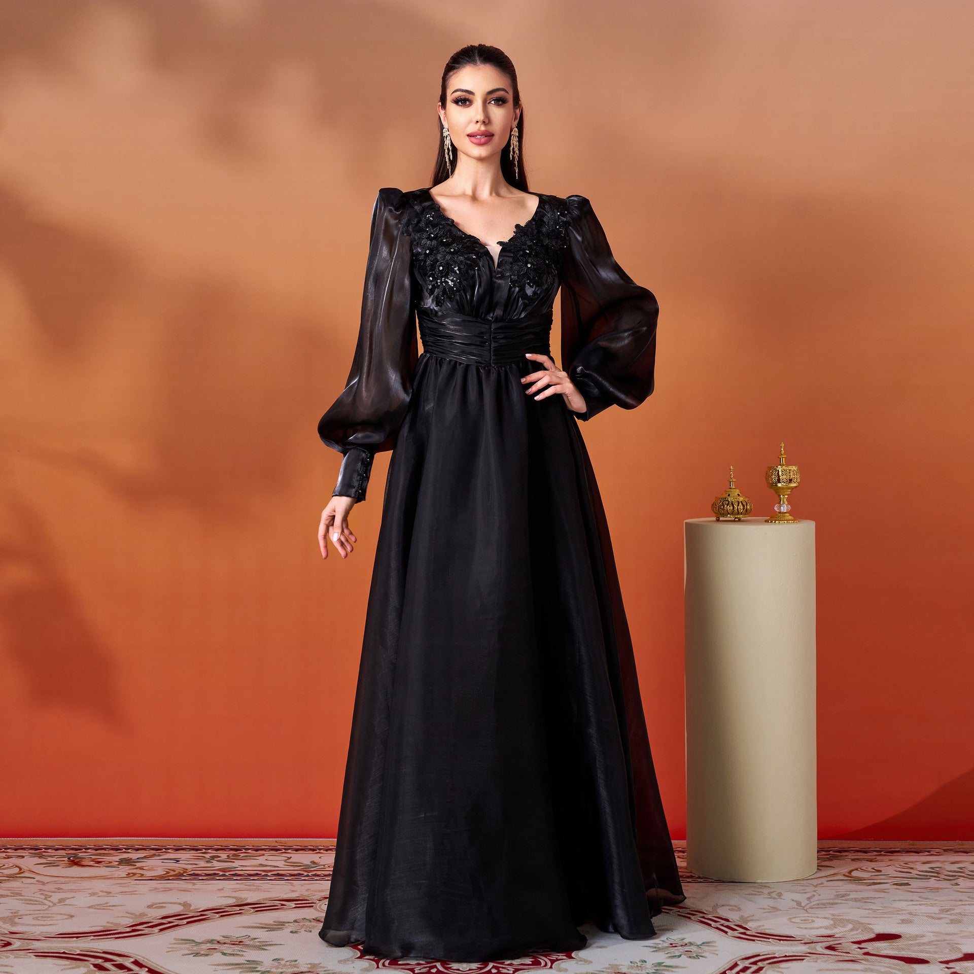 Elegant Long Sleeve V-neck Lace Banquet Swing Evening Dress Black