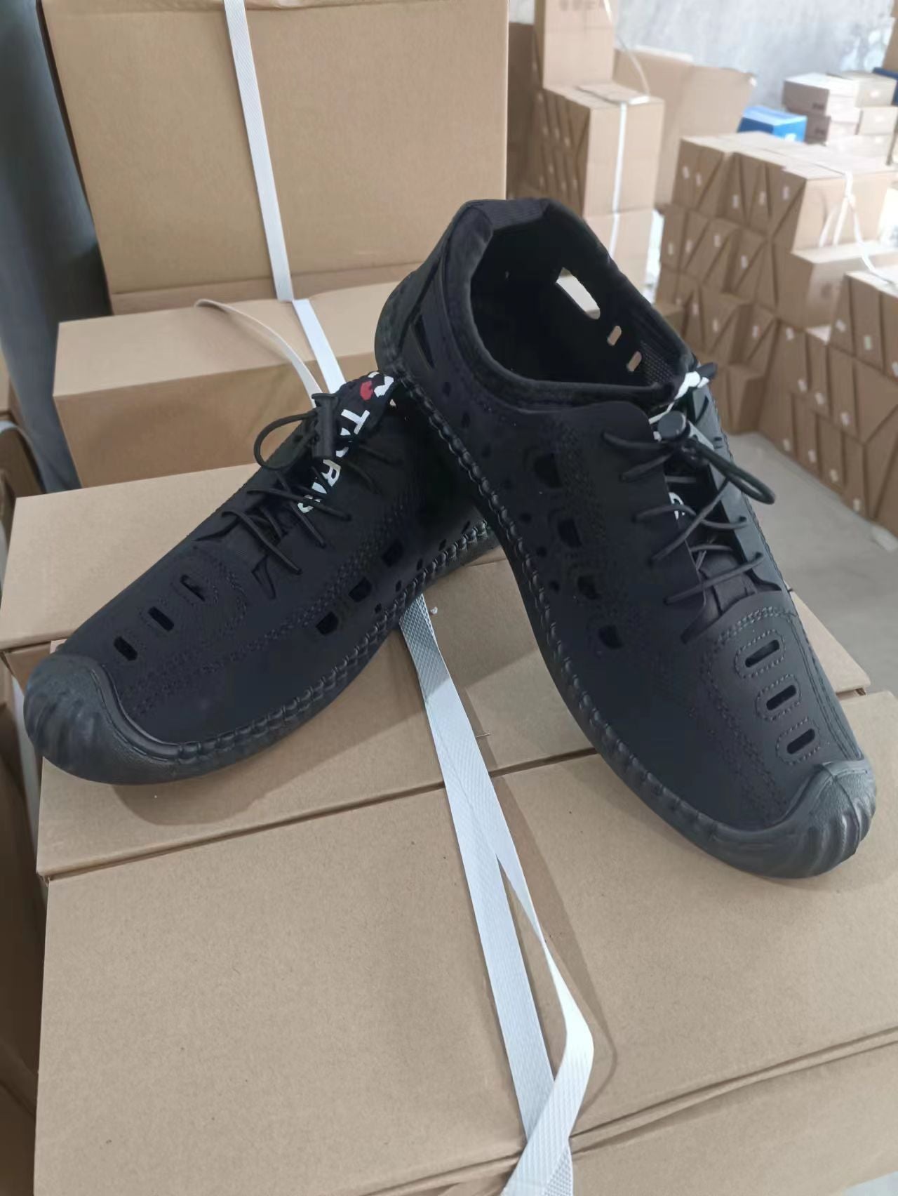 Men's Sandals Hollow Leather Soft Bottom Hole Shoes Bottom Ordinary Black