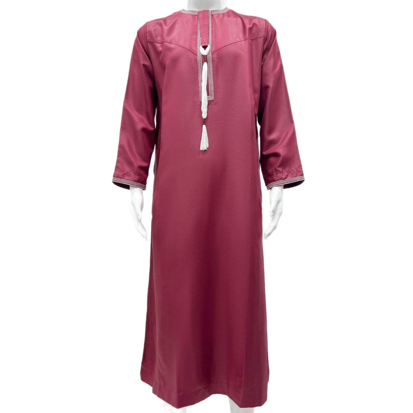 Solid Color Round Neck Embroidered Thick Tassel Oman Gowns Saudi Arabia Men