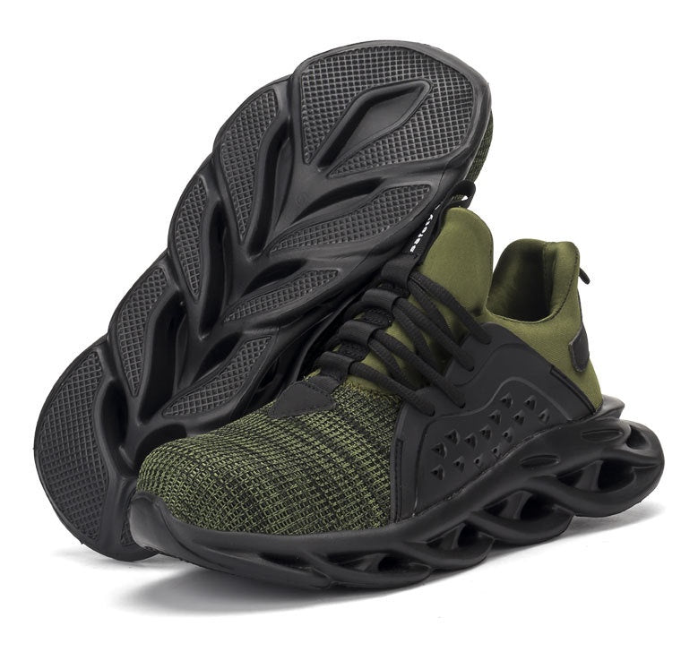 Safety shoes against smashing and piercing Green