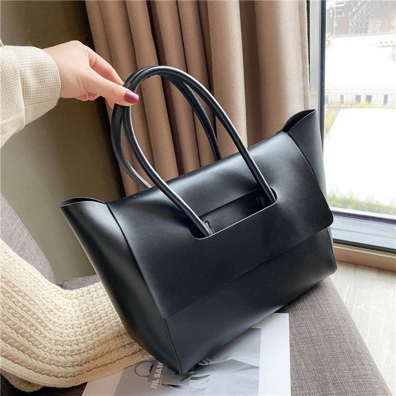 Fashion Women Shoulder Bags Large Capacity Handbags Simple Retro Tote Bags Solid Color Famous Brand High Quality Bags Black