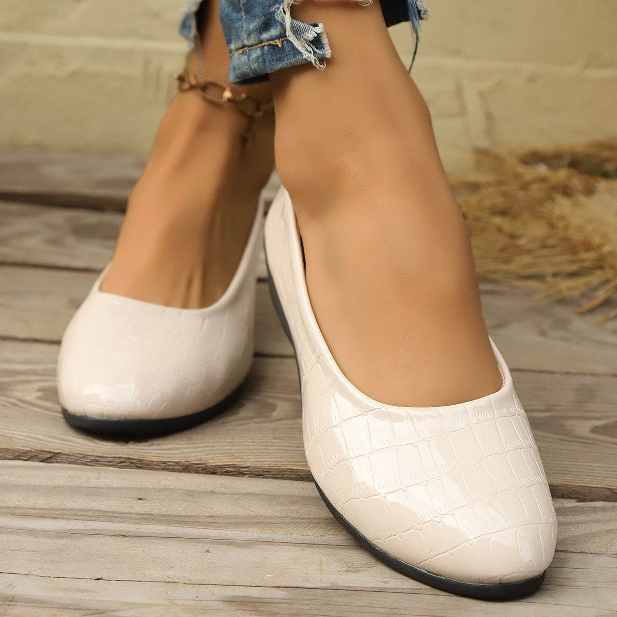 Women's Plus Size Shallow Mouth Solid Color Casual Flat Shoes Beige