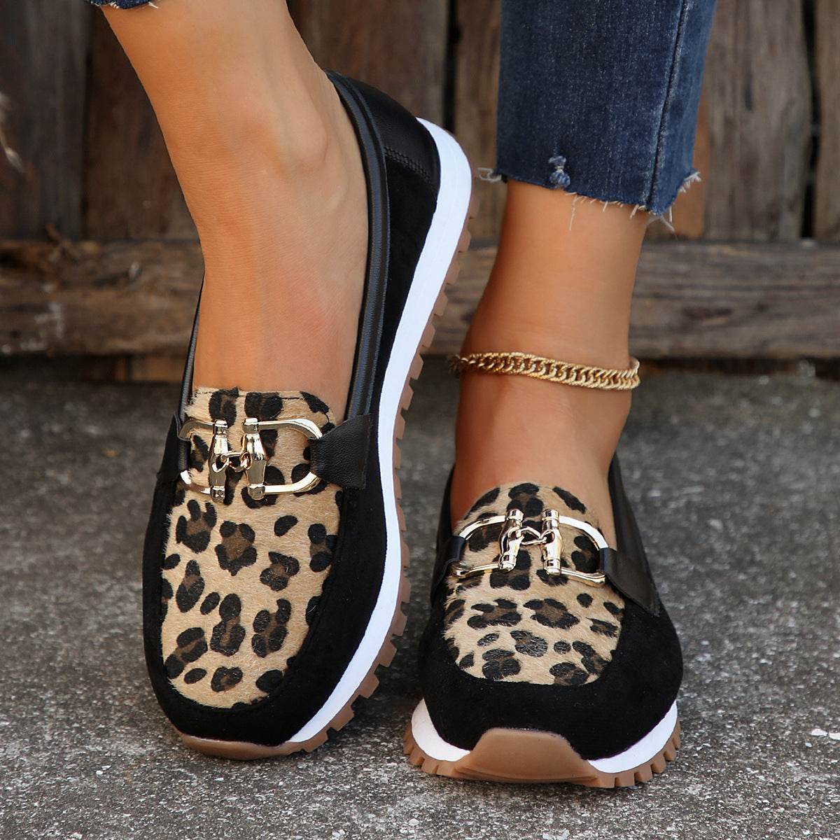 Fashion Women's Summer Metal Buckle Flat Shoes Black