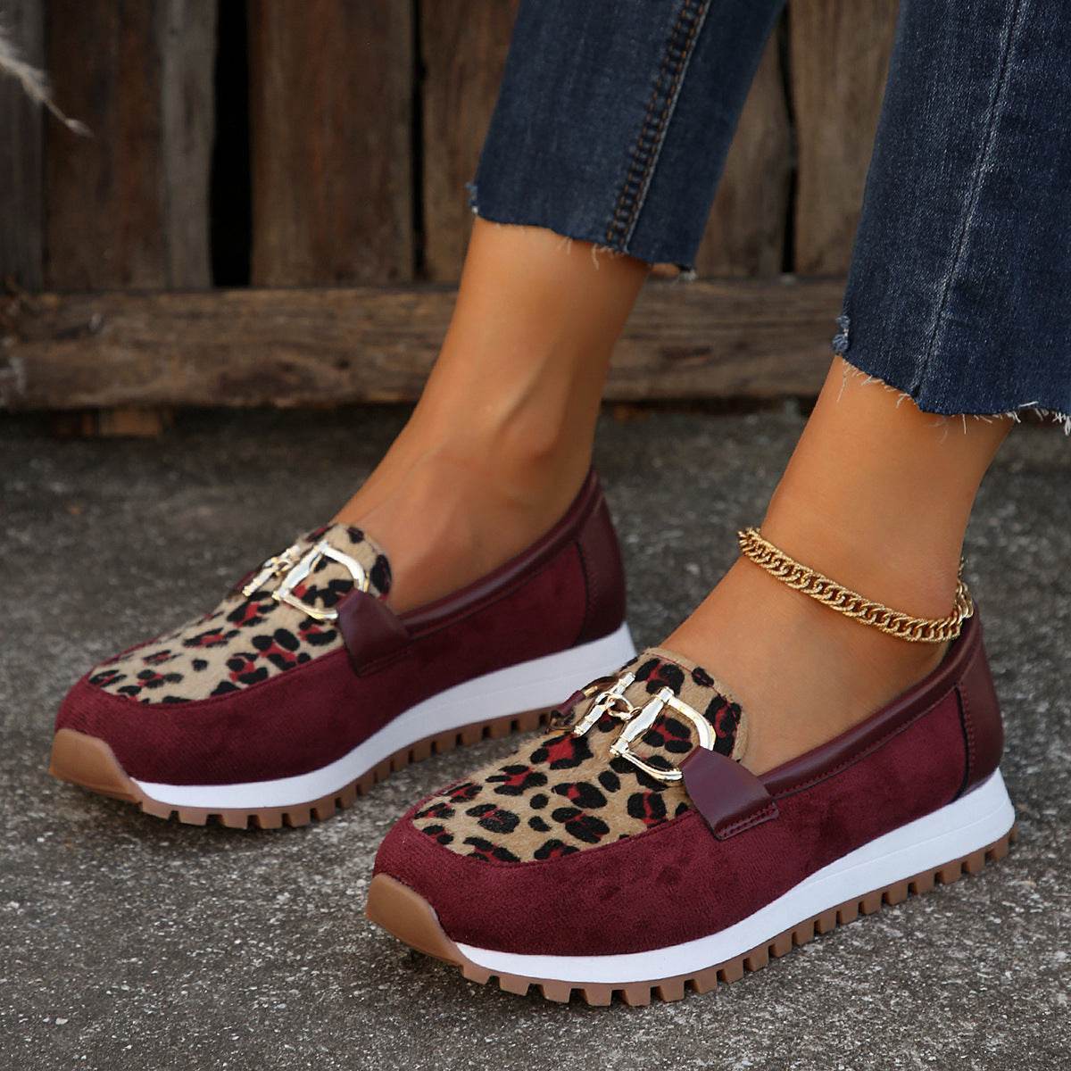 Fashion Women's Summer Metal Buckle Flat Shoes Wine Red