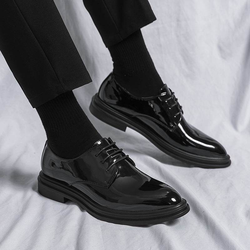 Glossy Pointed Business Leather Shoes Men's British Fashion