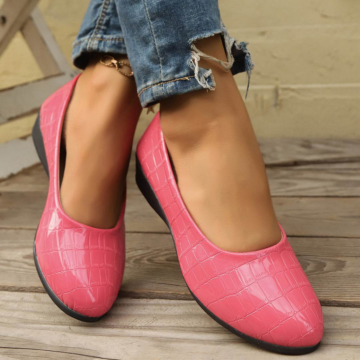 Women's Plus Size Shallow Mouth Solid Color Casual Flat Shoes Rose Red