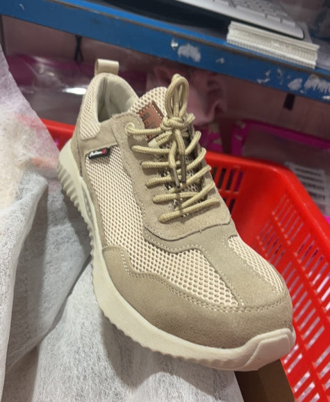 Flyknit Protective Shoes Breathable Mesh Anti-smashing And Anti-penetration Safety Protection Beige
