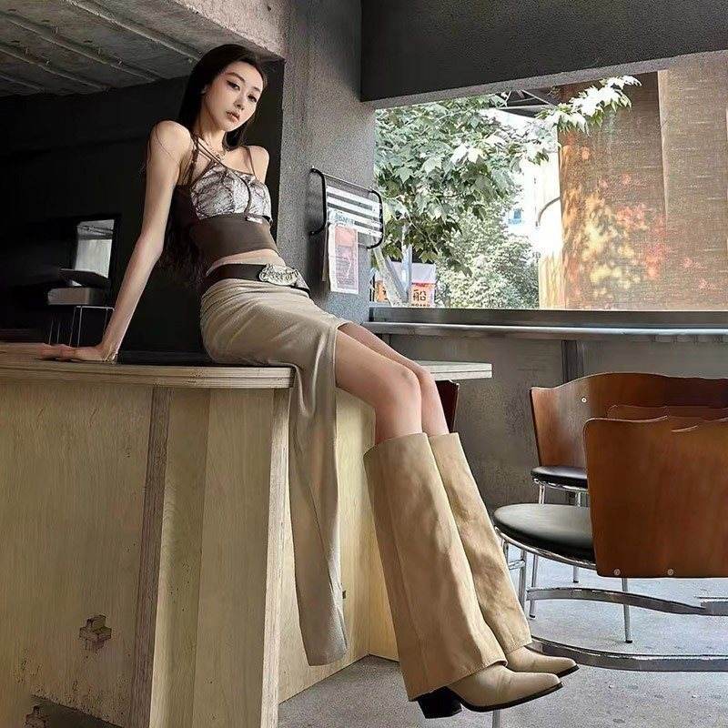 Autumn And Winter New Pointed Toe Chunky Heel Pantyhose Boots