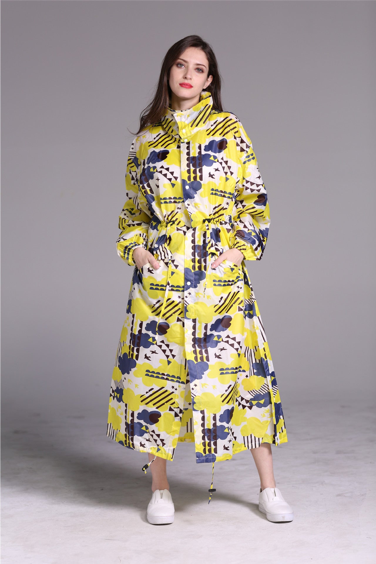 Extended Fashion Lightweight Large Size Sealing Raincoat 17001 Yellow Clouds