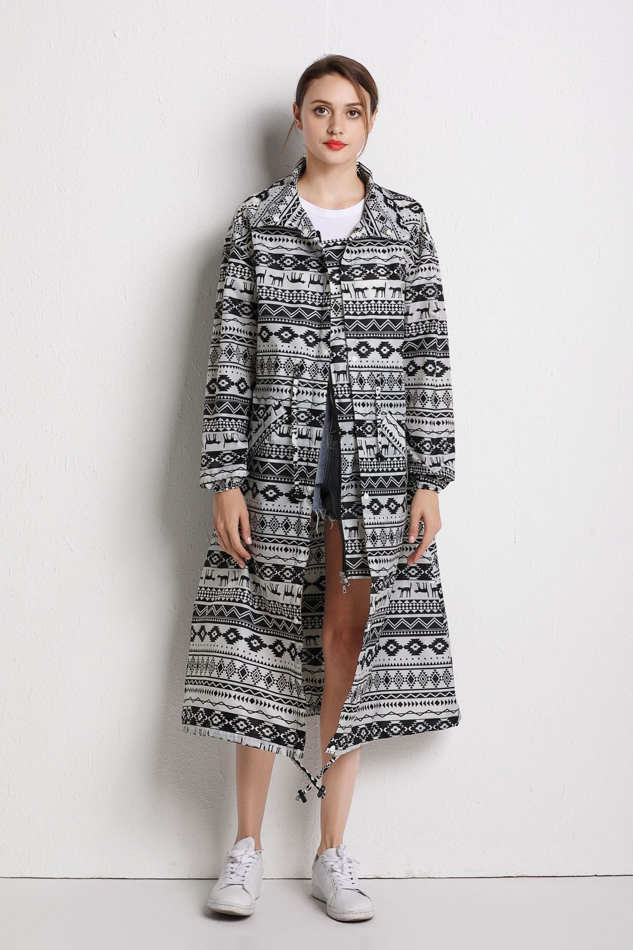 Extended Fashion Lightweight Large Size Sealing Raincoat 17001 Black And White