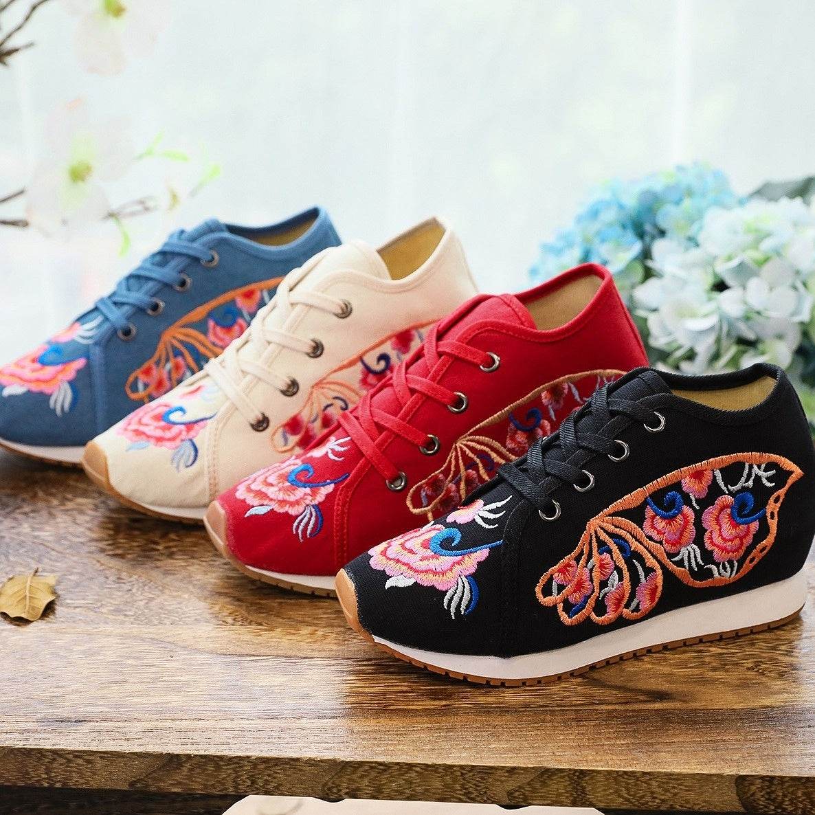 Travel Canvas Embroidered Sneaker Casual Fashion Cloth Shoes Ladies