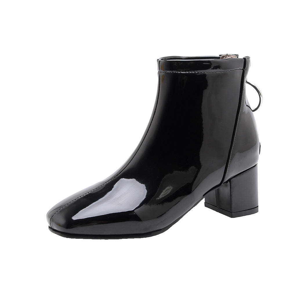 Mid heel lacquered square toe boots Black