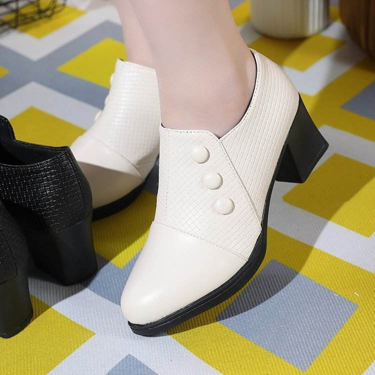 Middle-aged And Elderly Mom Shoes Women's Spring New Korean Fashion