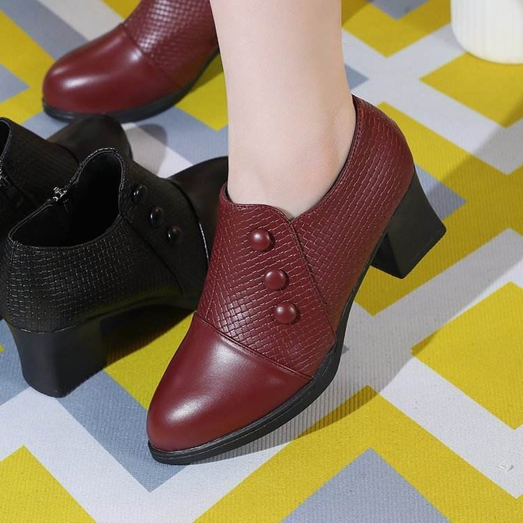 Middle-aged And Elderly Mom Shoes Women's Spring New Korean Fashion Wine Red