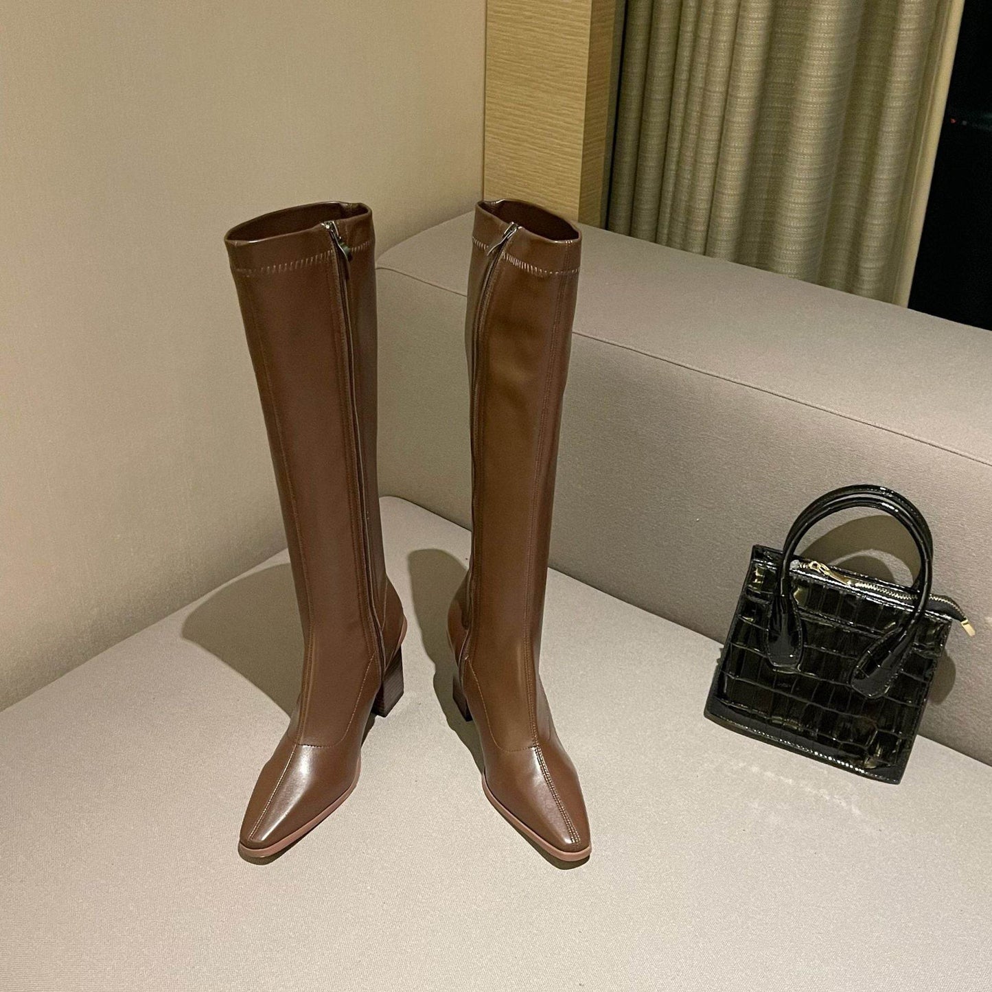 New Small Square Head Knight Boots Daily Net Red Match Brown