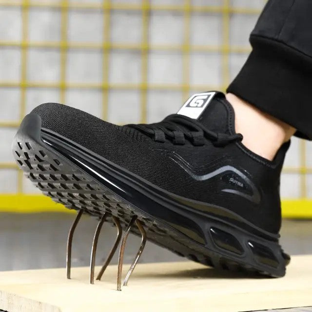 Men's Puncture Resistant Safety Shoes Are Lightweight And Comfortable